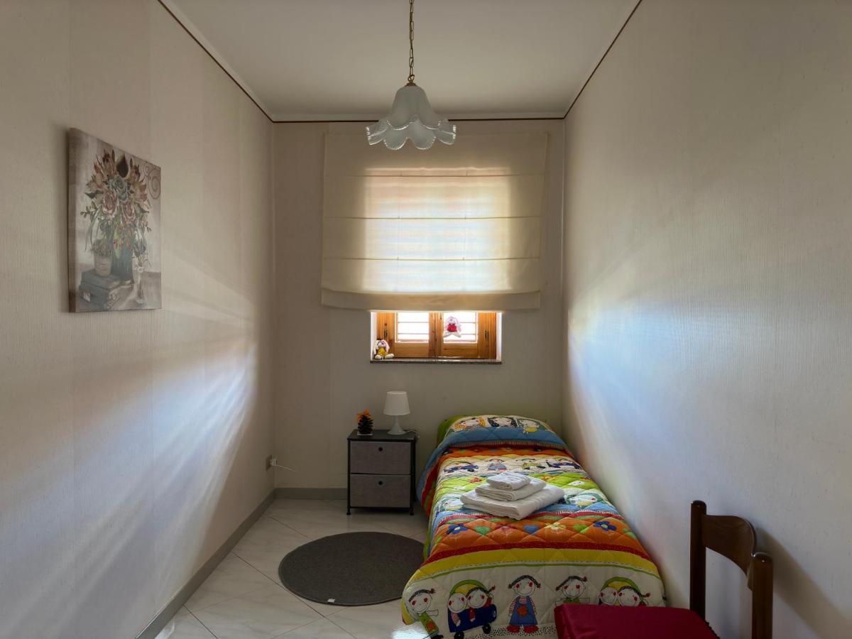 La Pigna Delle Aci Apartment 阿奇雷亚莱 外观 照片