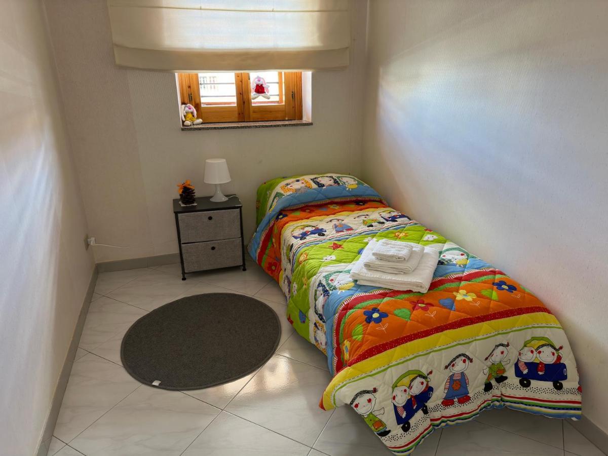 La Pigna Delle Aci Apartment 阿奇雷亚莱 外观 照片