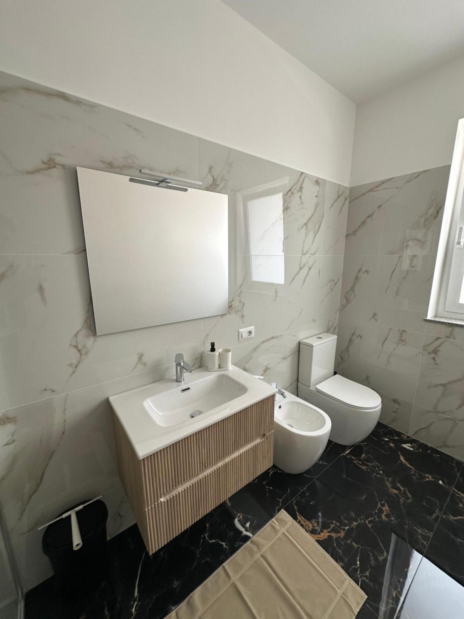 La Pigna Delle Aci Apartment 阿奇雷亚莱 外观 照片